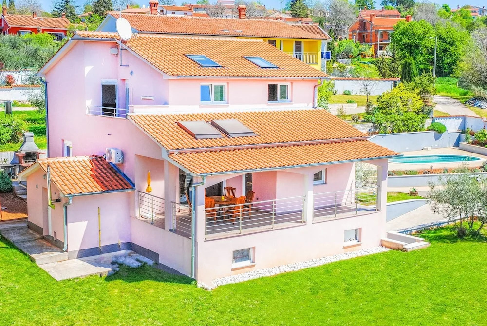 Villa Elisa