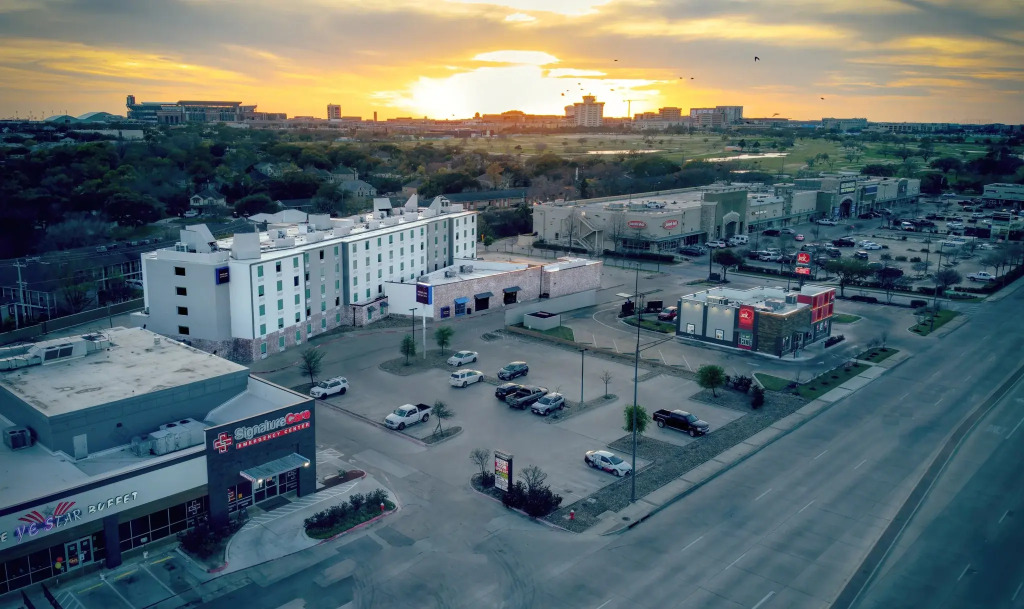voco College Station Aggieland by IHG