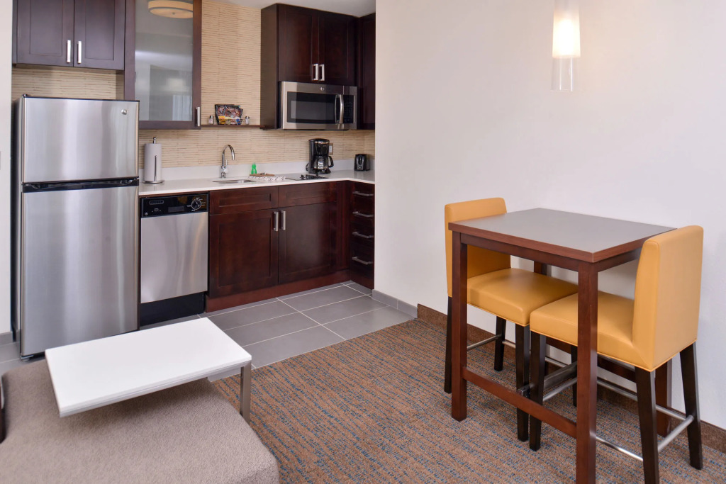 Residence Inn by Marriott Cedar Rapids South