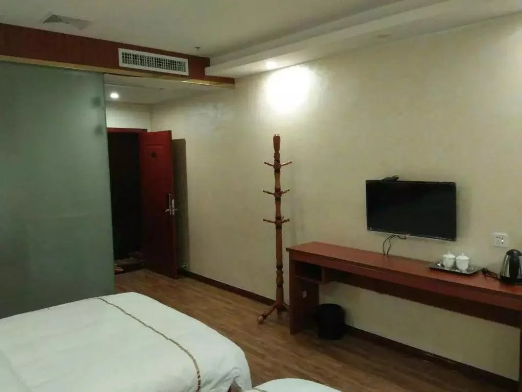 Xiangnan Business Hotel