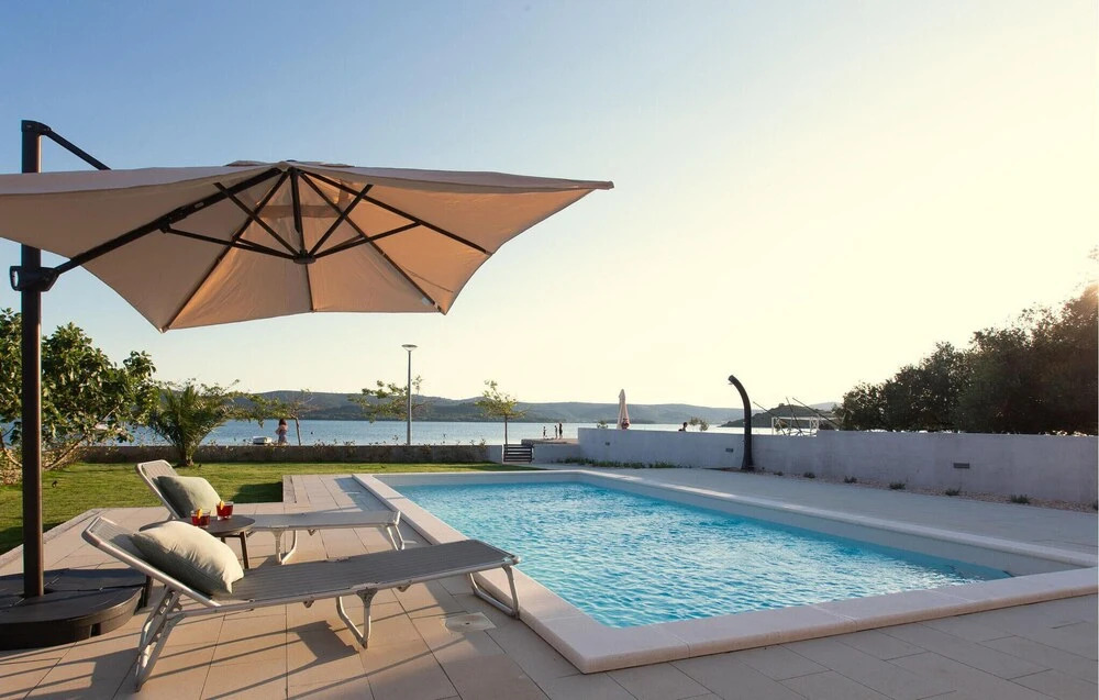 Beautiful Home In Turanj
