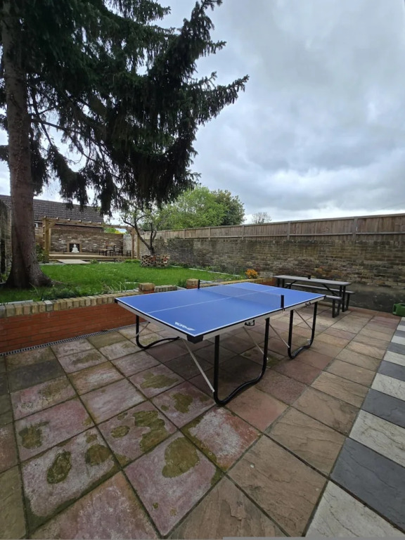 London Heathrow Airport 6 Bedroom Ensuite