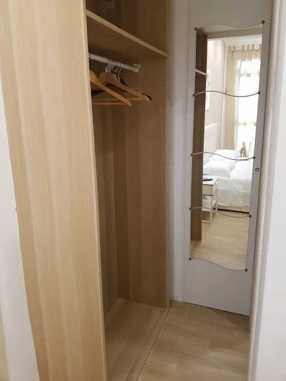 Summer Rooms