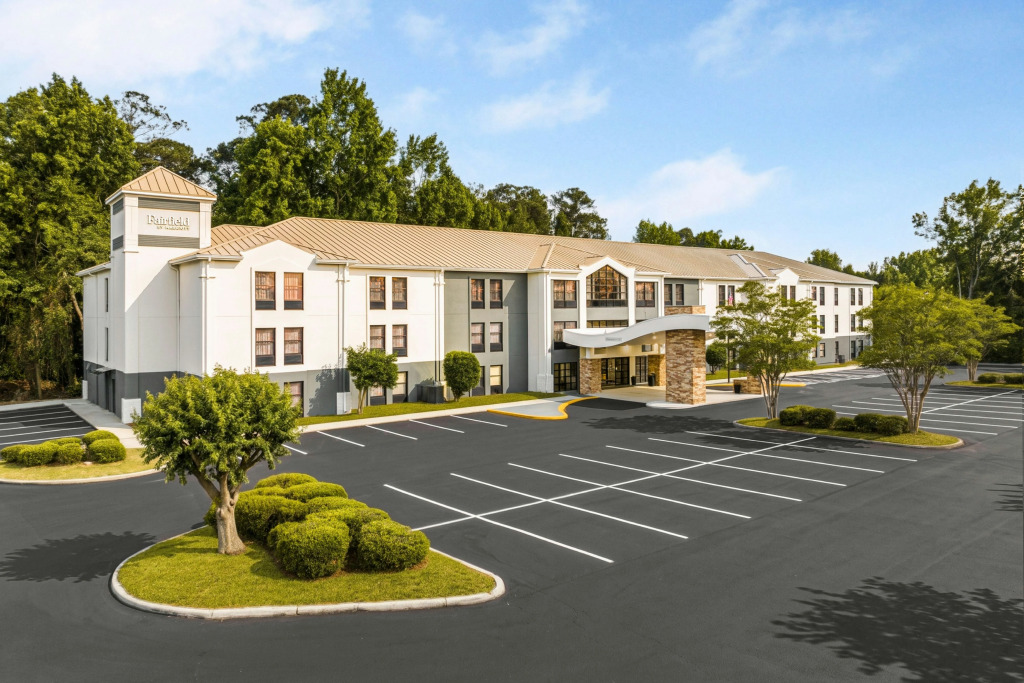 Holiday Inn Express Hotel & Suites Lexington-Hwy 378