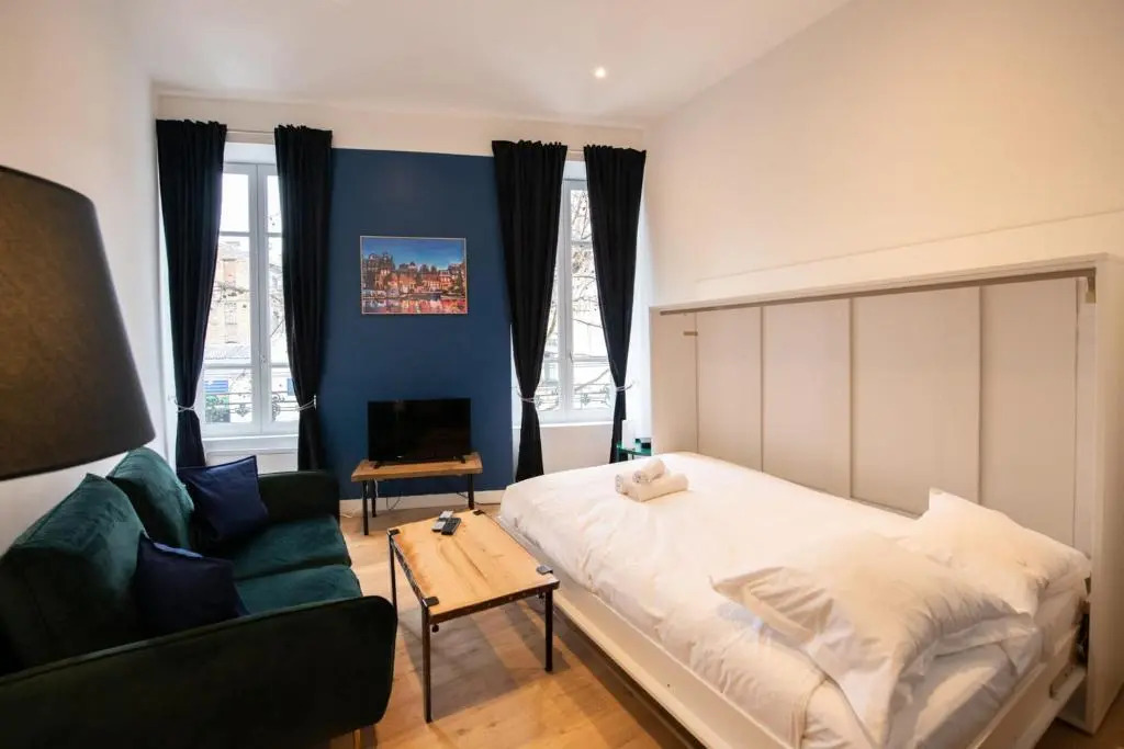 Le Romanée - Très joli studio moderne tout confort proche place Valmy