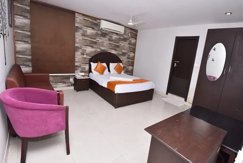 Hotel Meena Paradise