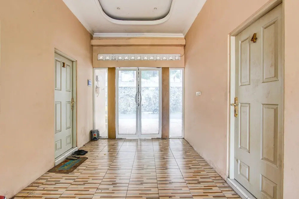 OYO 92459 Cahyo Kost 2
