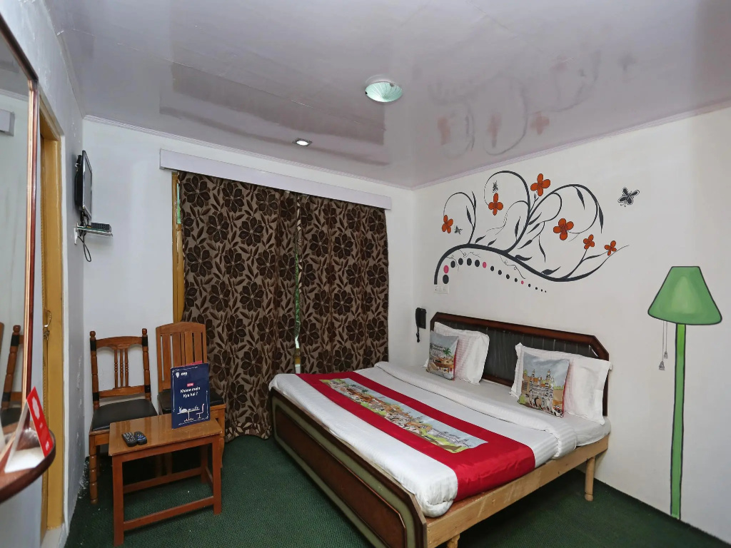 OYO 9083 Hotel New Tourist Palace