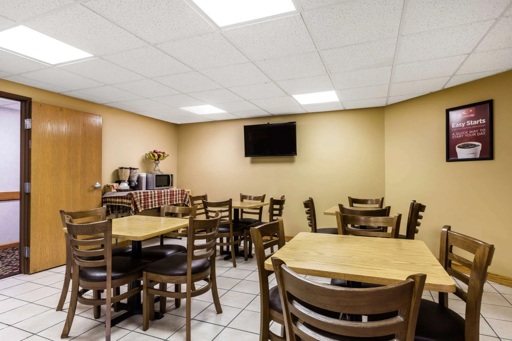 Econo Lodge Inn & Suites Dickson