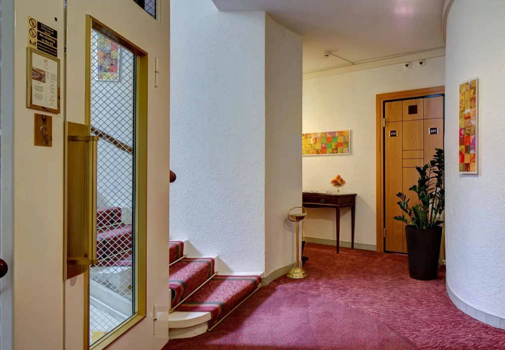 Hotel Eden