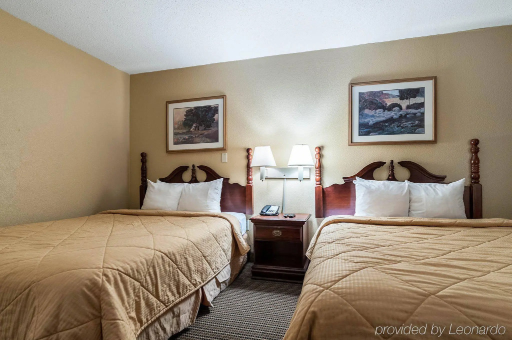 Rodeway Inn