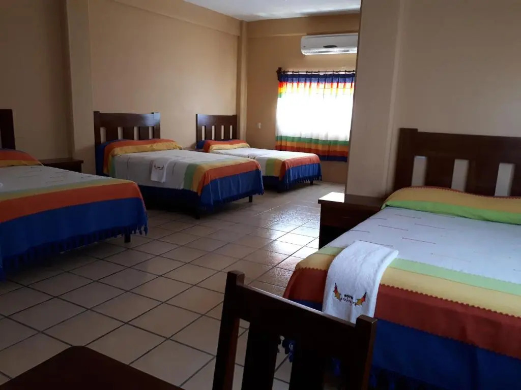 Hotel Alebrijes