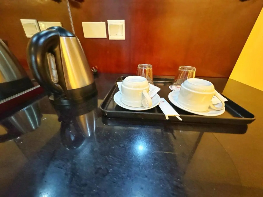 Golden Phoenix Hotel Boracay