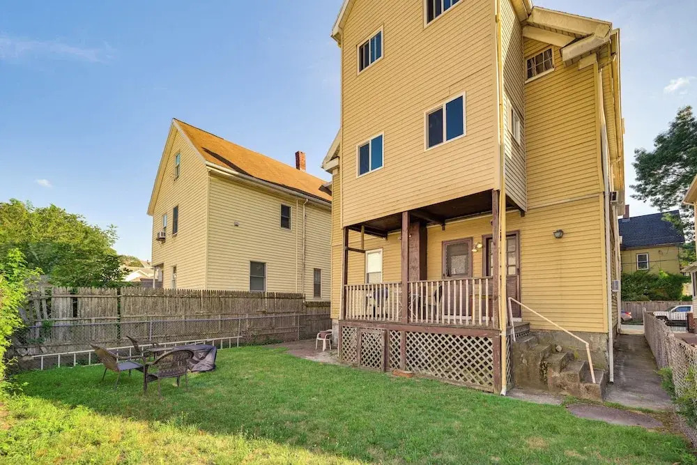 Medford Apartment Rental, 5 Mi to Downtown Boston
