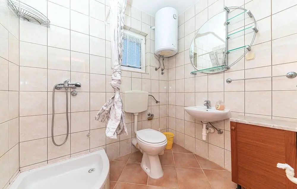 Nice Home in Drvenik Mali With Wifi and 2 Bedrooms