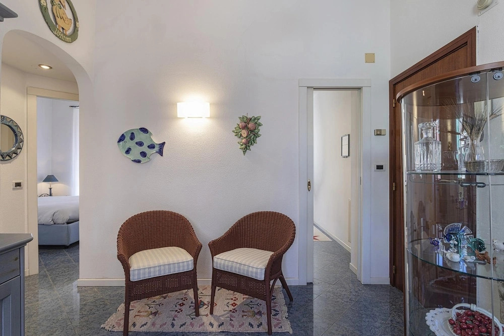 Uno Scorcio sul Mare by Wonderful Italy