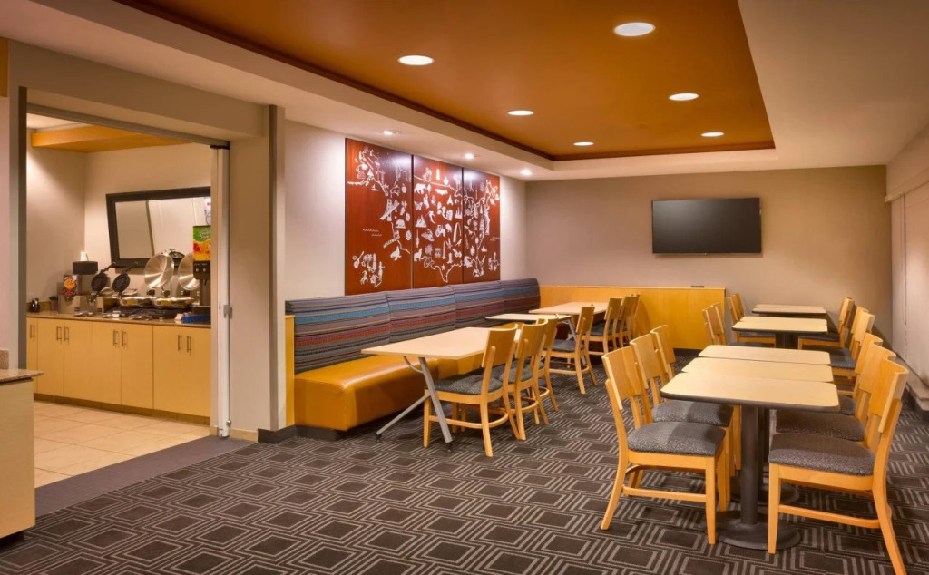 TownePlace Suites Omaha West