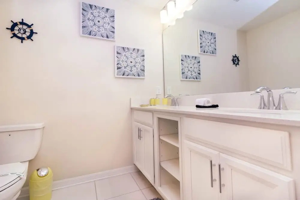 Beautiful Decor 2BR Apartment Near Disney