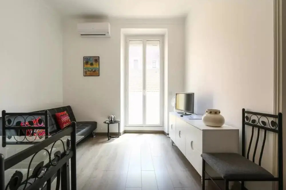 Sunny and Modern 1 Bedroom with Balcony2