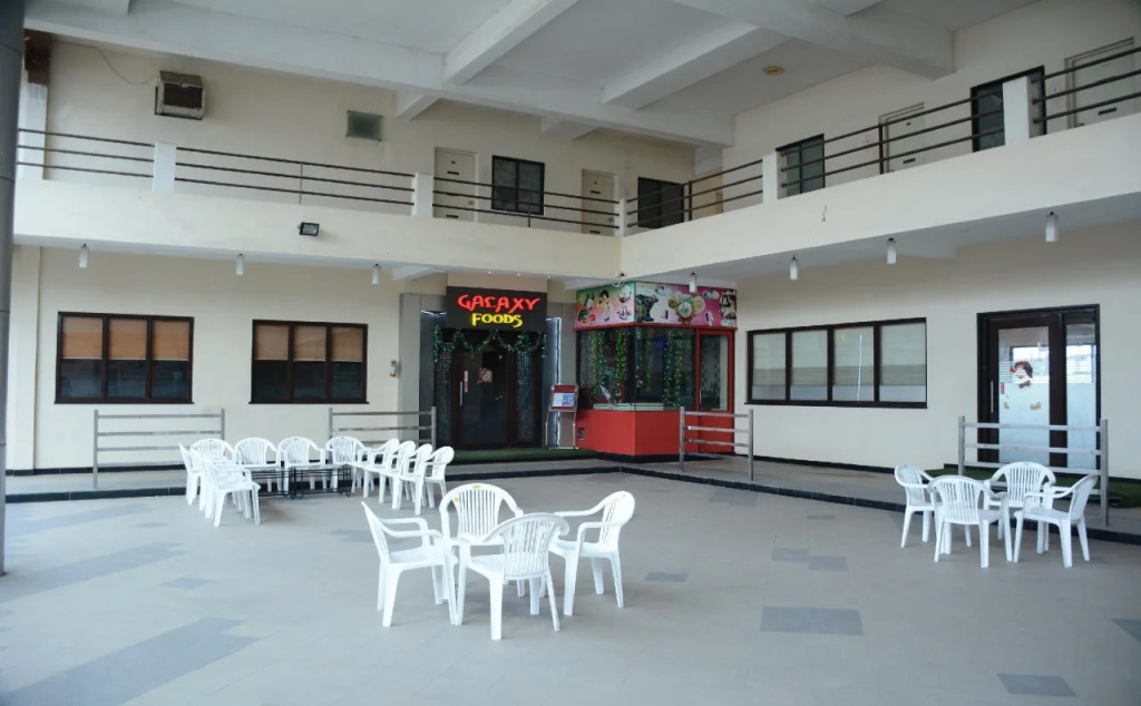 Hotel Galaxy Residency