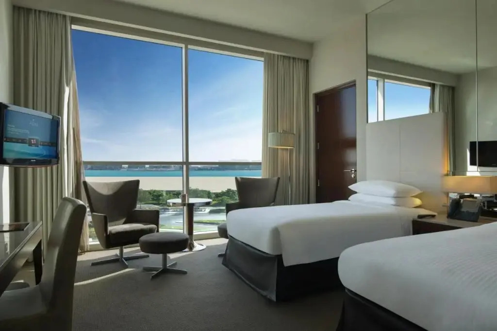 SR Inn by OYO Rooms