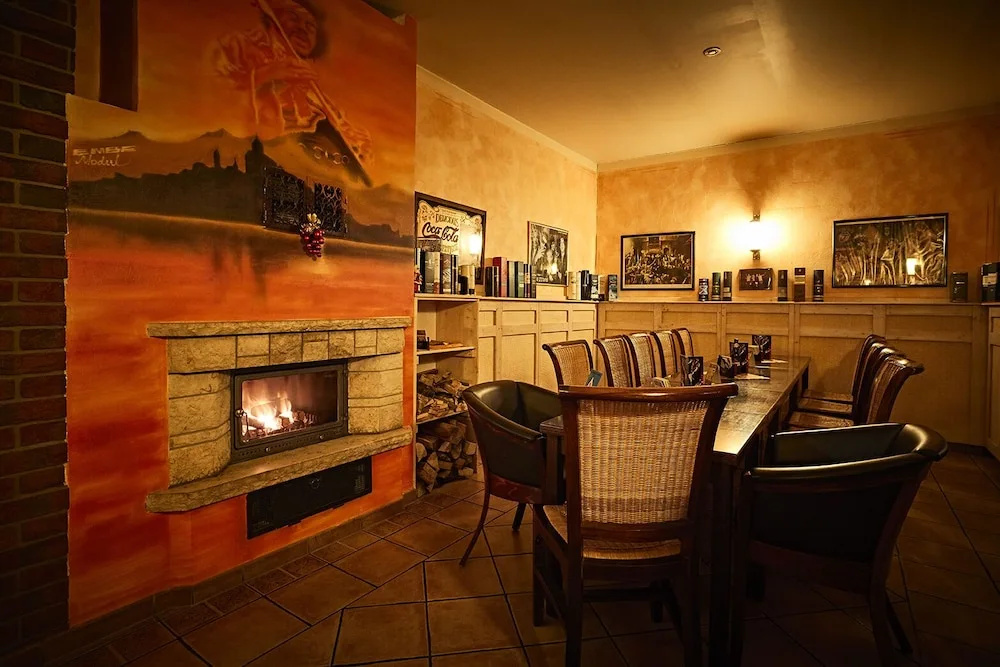Restaurant & Pension Rüssel - Pub