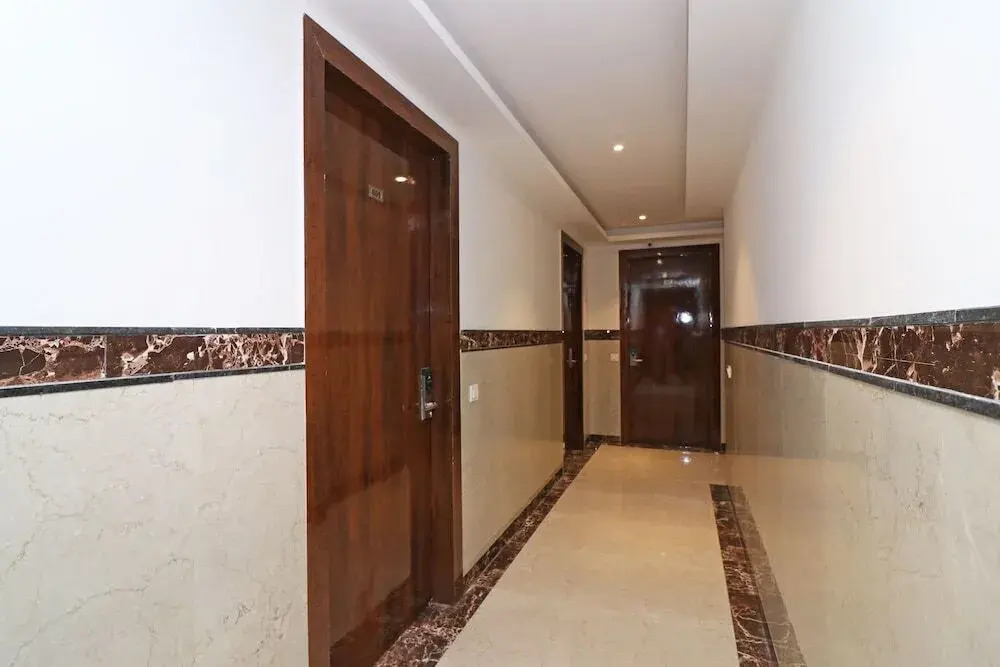Capital O 16651 GRD SUITES