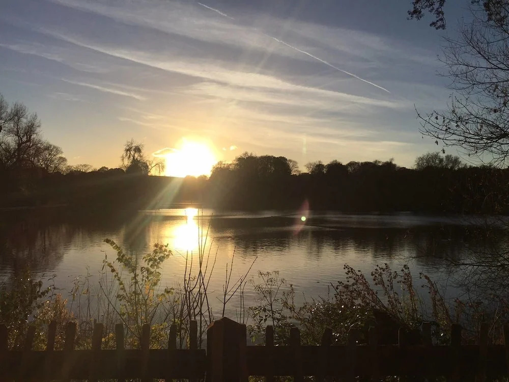 1 Bedroom Apartment With Beautiful Views in Hampstead