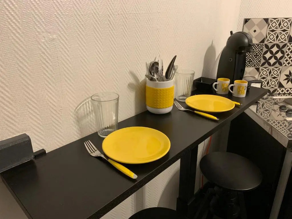 Amiens Room