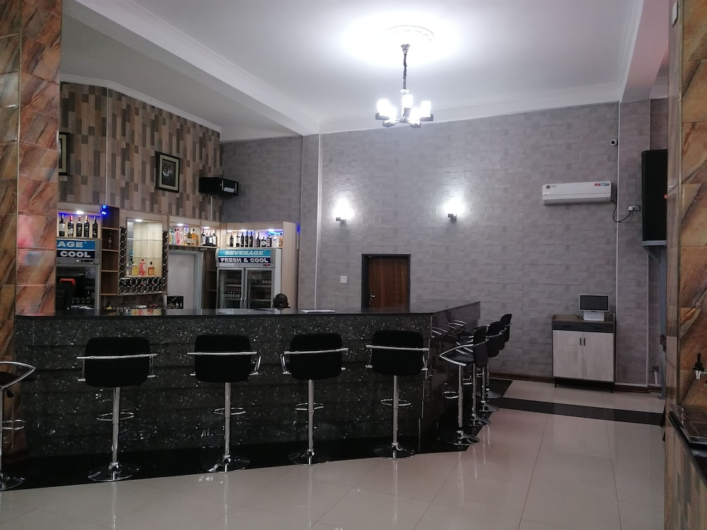 Royal Gibson Hotel Ltd