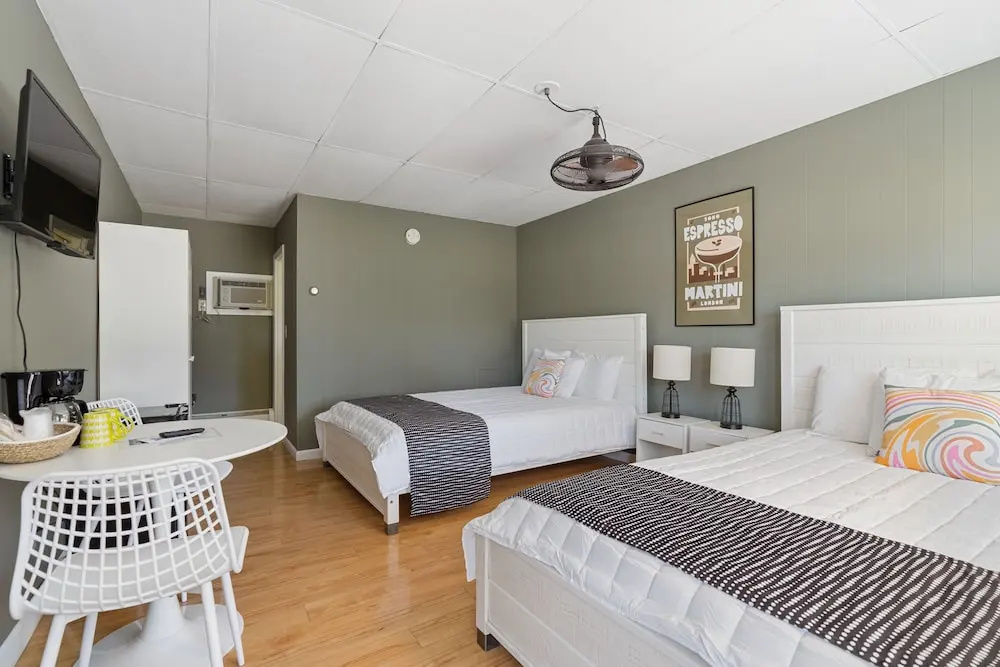 The Beaches Guestrooms and Cottages