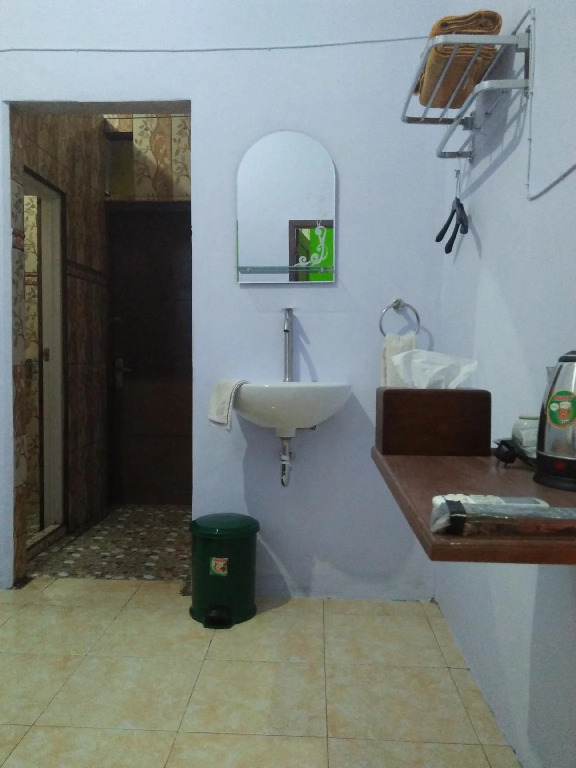 Kampoeng Pakis Inn