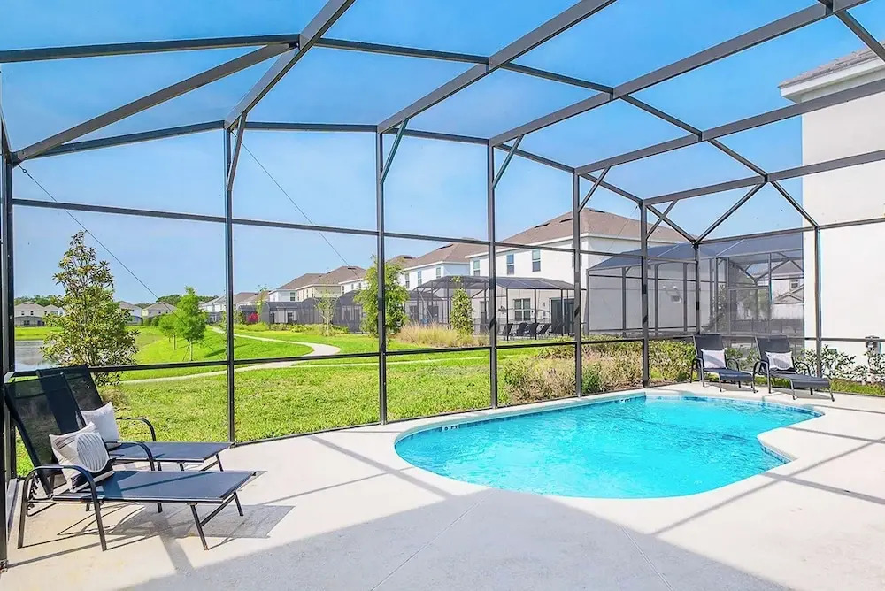 Waterfront Family Mansion w Bbq, Games Room, & Pool
