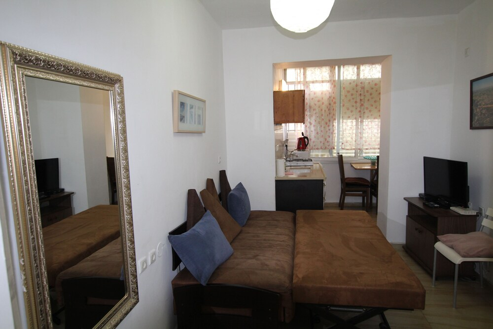 Arendaizrail Apartments - Hertsel Street 72