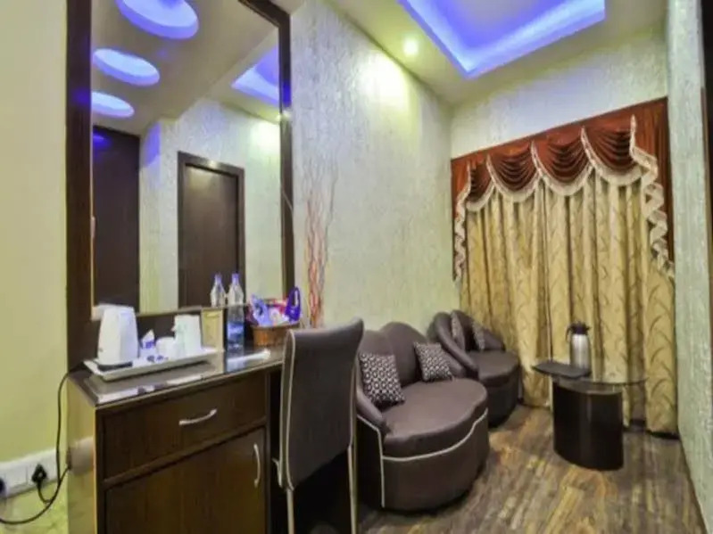 Hotel N S International