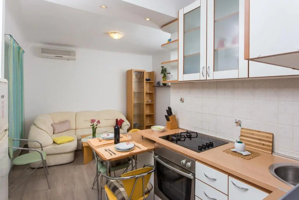 Apartment Family Tokic