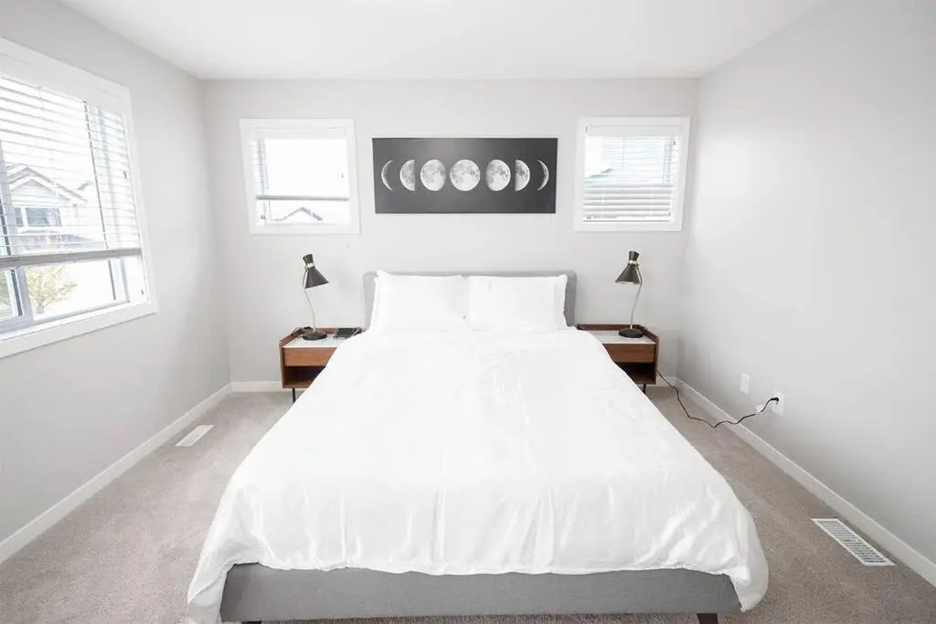 Gorgeous 4 Bedroom Townhouse in South Winnipeg