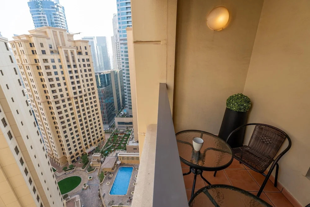 Cozy 3BR Space at JBR Beach Nearby
