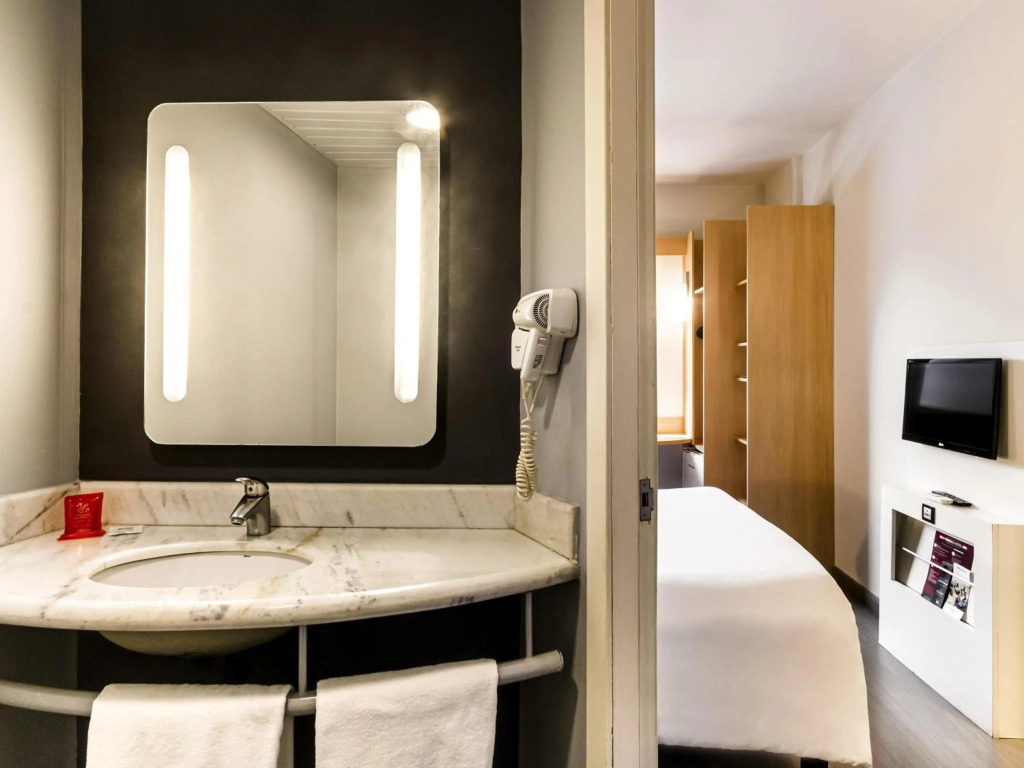 ibis Uberaba
