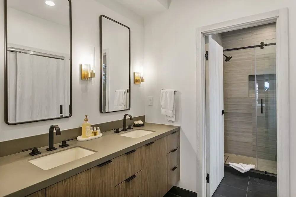 50 - Six Bedroom Condo with Spa Stag Lodge by Deer Valley Resort