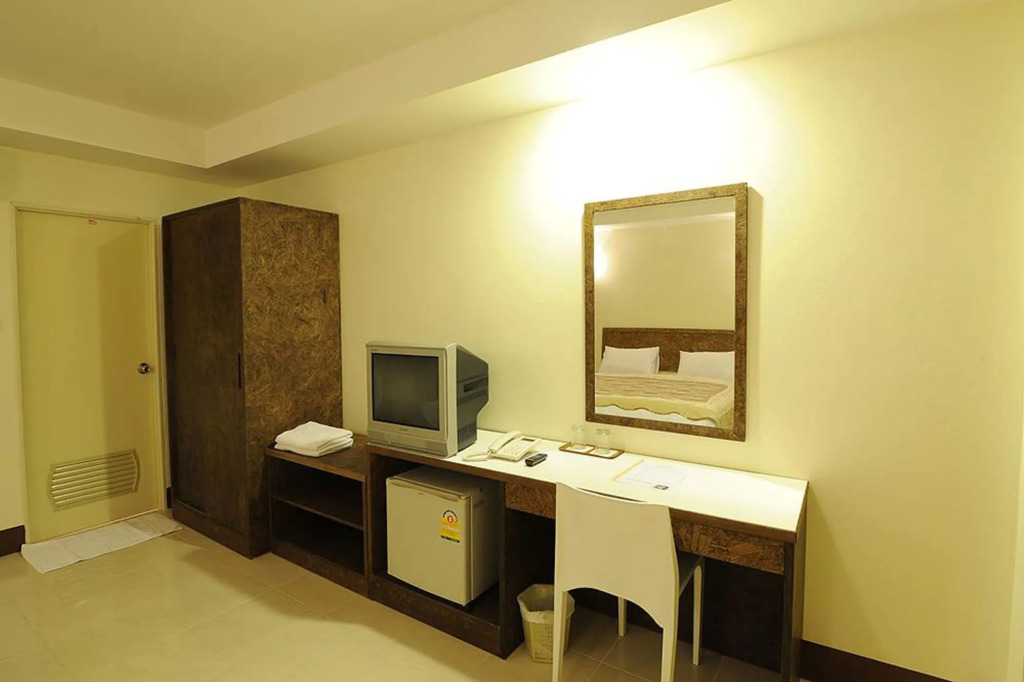 Trat Center Hotel