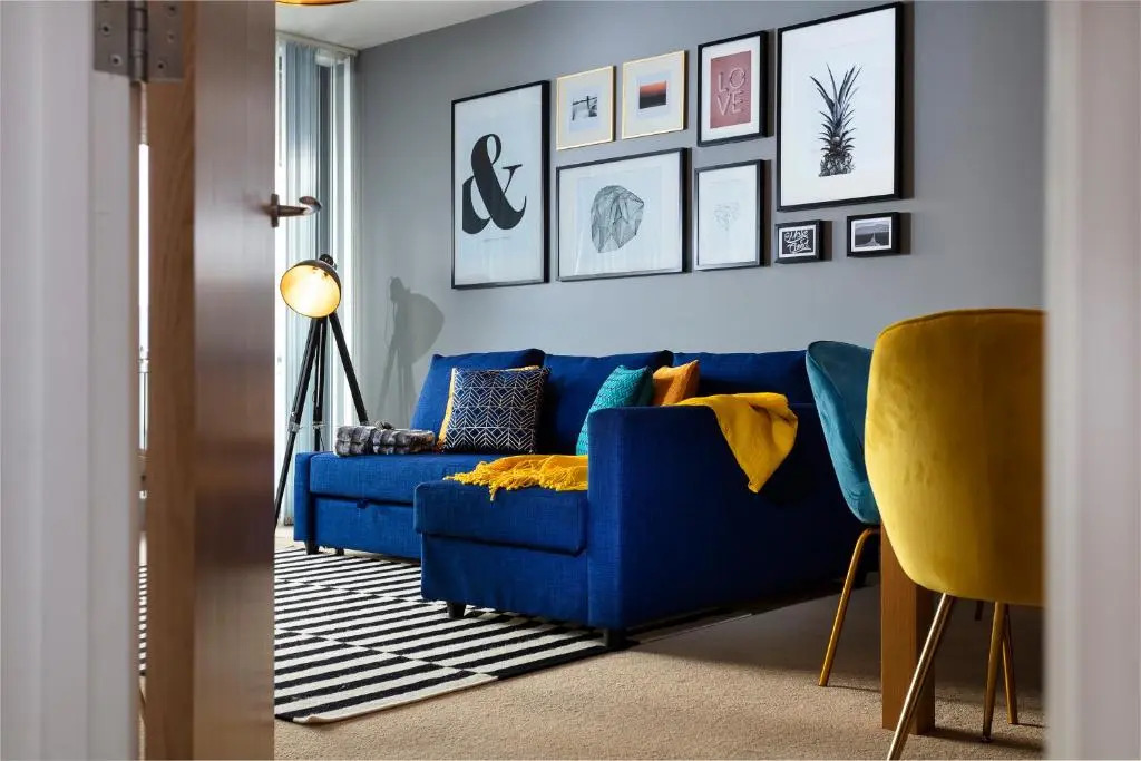 Plymouth Penthouse Apartment-Sea View-Sleeps 7- Habita Property