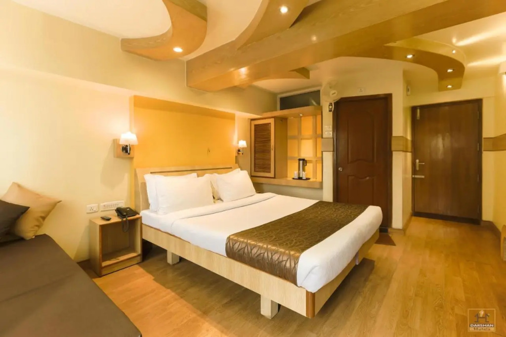 Darshan Hotel