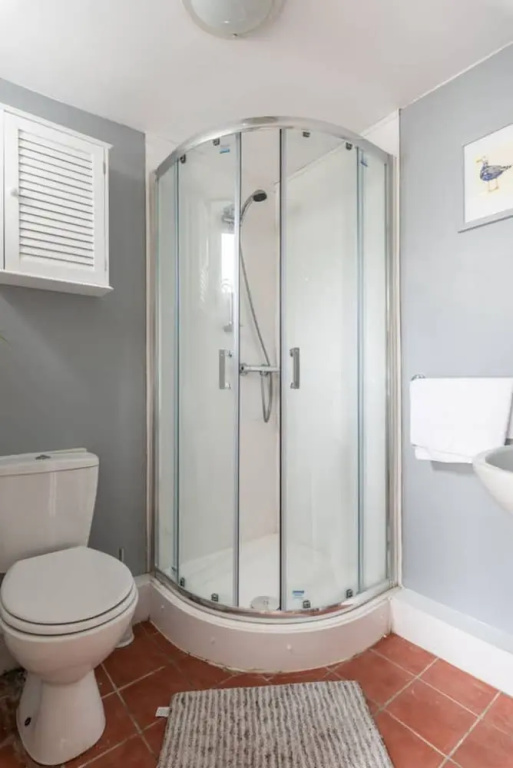 Bright and Cosy 1 Bedroom Flat Close To Marina