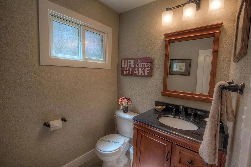 Fernandez Hideaway by Lake Tahoe Accommodations
