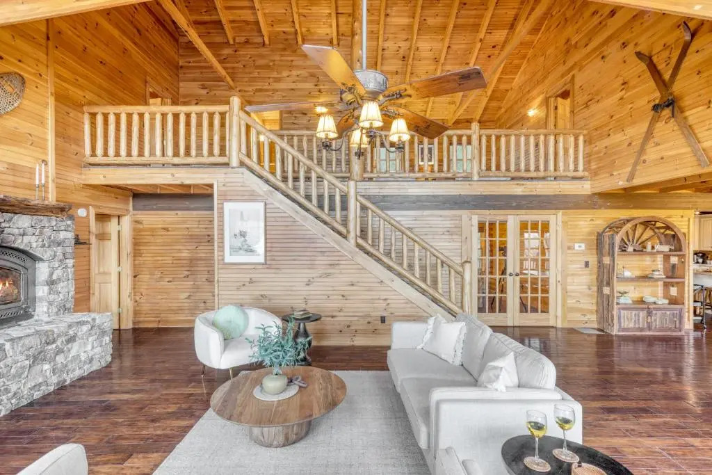 Mountain View Lodge by AvantStay