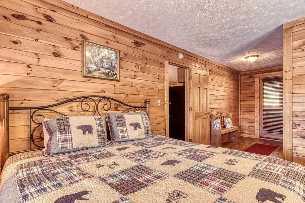 Er102 - Barbara Great Location! Close To Town 2 Bedroom Cabin by RedAwning