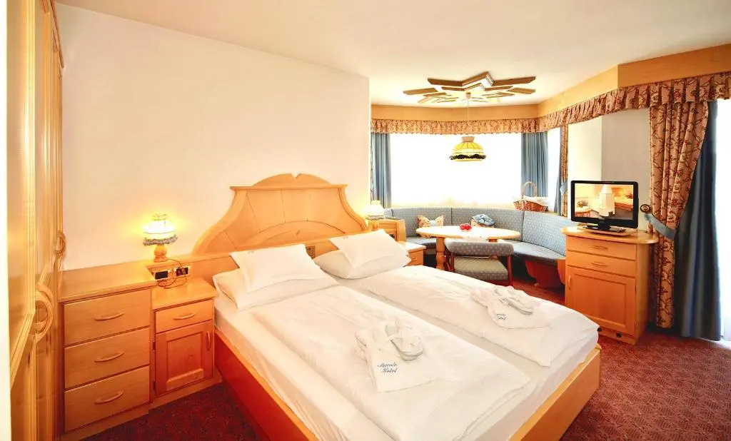 Piccolo - Dolomites & Gourmet Hotel