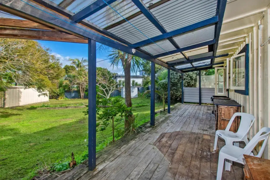 Beachy Bach - Mangawhai Heads Holiday Home