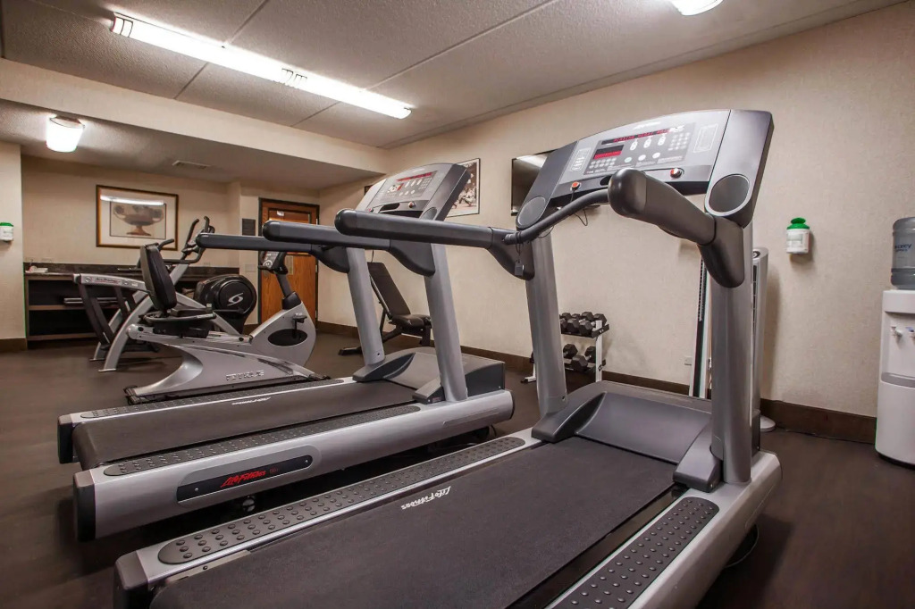 Suburban Studios Arlington Heights Elk Grove